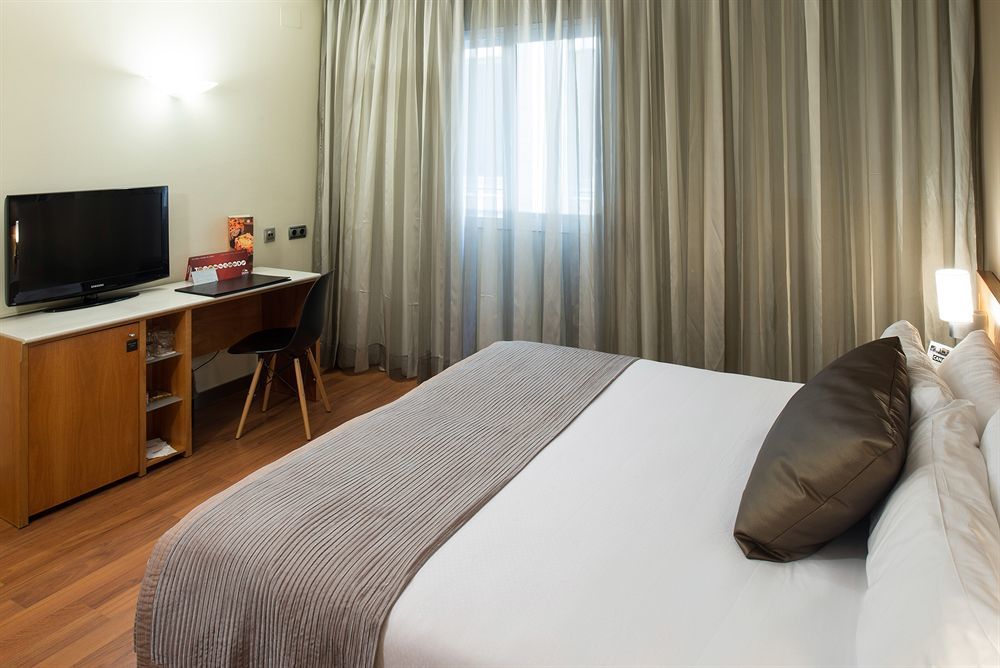 Catalonia Gracia Hotel Barcelona Ngoại thất bức ảnh