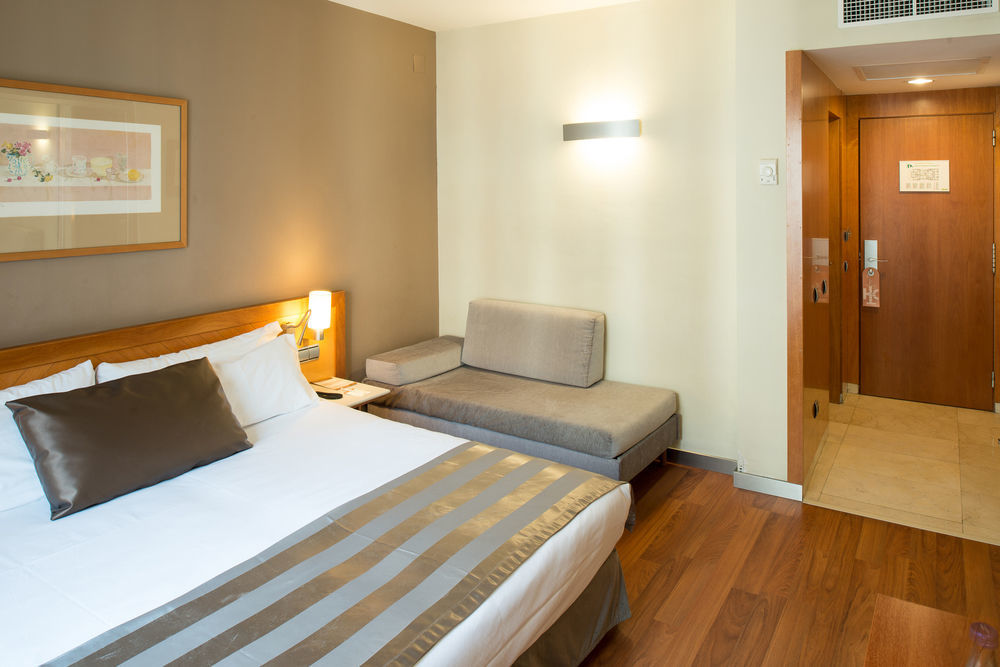 Catalonia Gracia Hotel Barcelona Ngoại thất bức ảnh