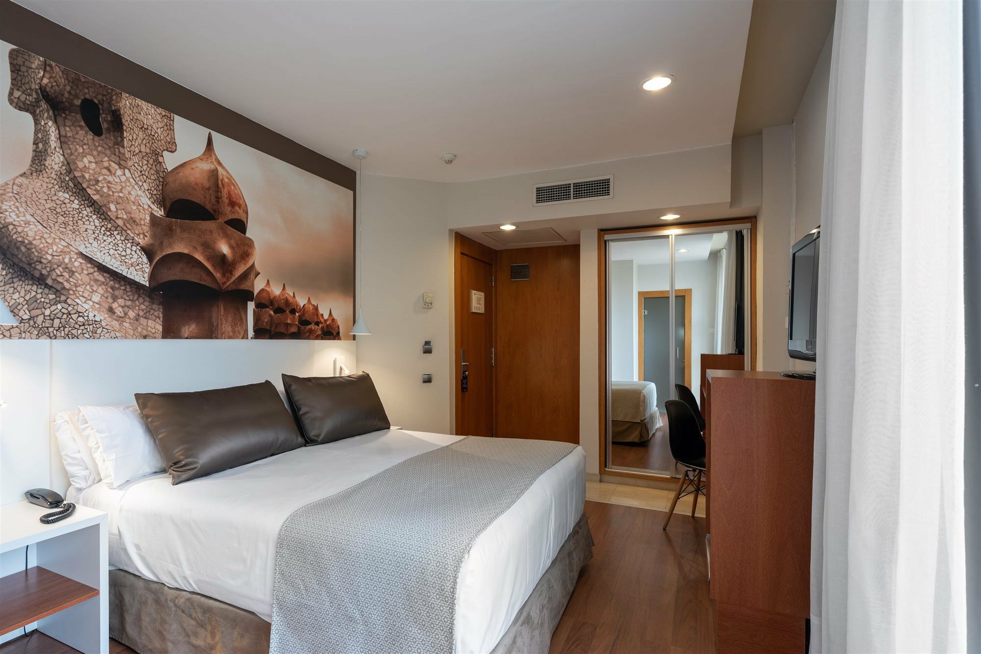 Catalonia Gracia Hotel Barcelona Ngoại thất bức ảnh